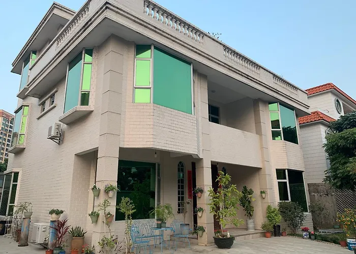 近富逸城商场天奕商场紫马岭公园职业技术学院五卧室二厅大厨房简约治愈系三层别墅